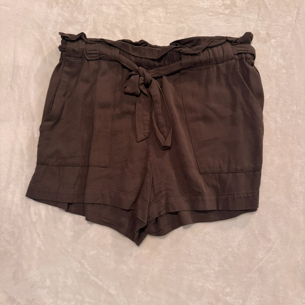 Dynamite Dark Green Olive Shorts Drawstring with Pockets Medium